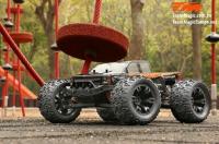 Auto - 1/10 Monster Truck Electrique - 4WD - RTR - Brushless  - Team Magic E5 - Carrosserie Silver